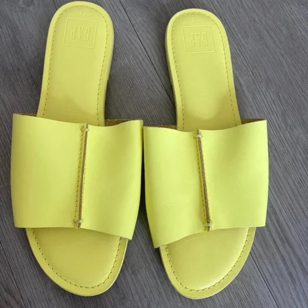Neon Yellow Gap Leather Slides NWOT 7.5